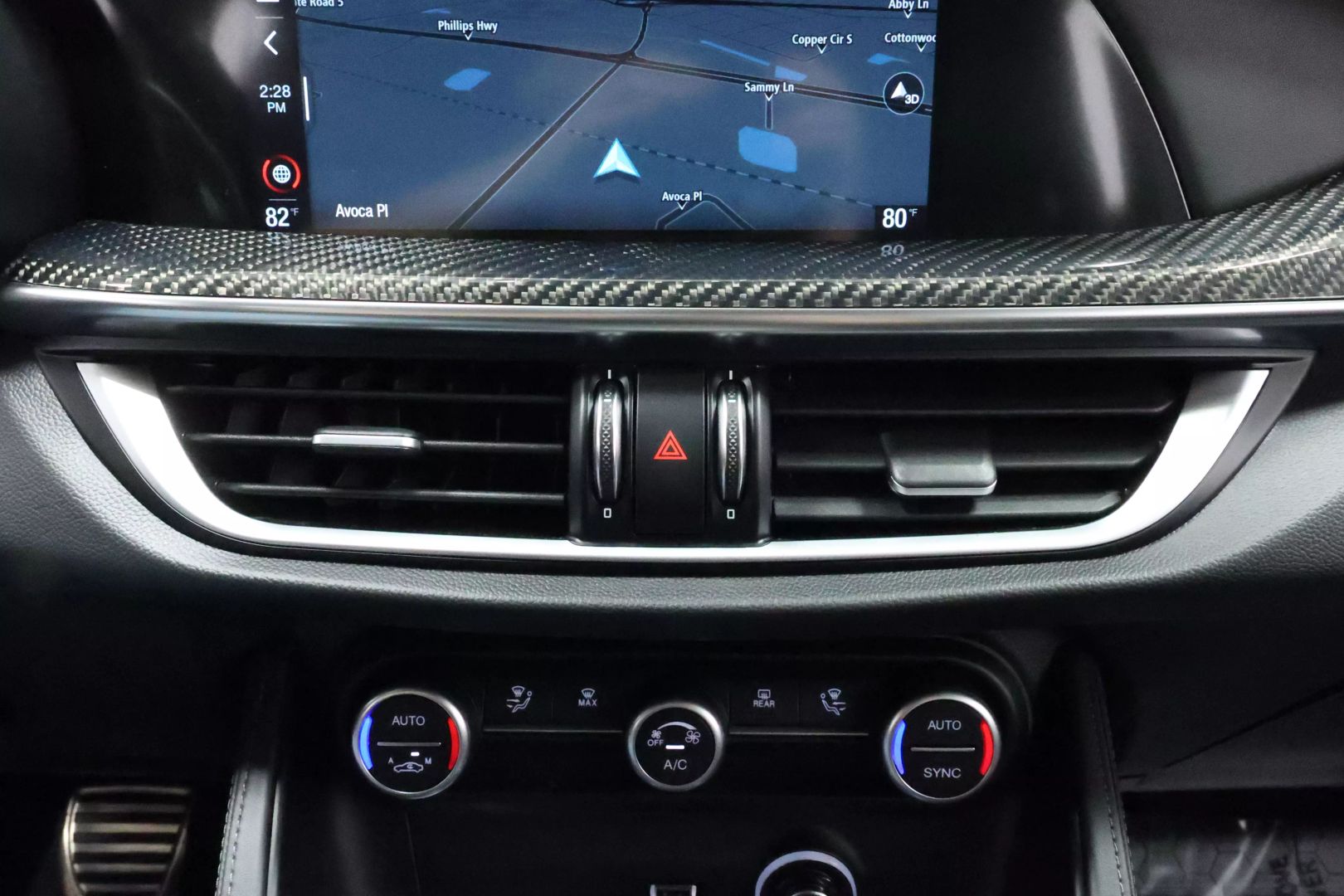 2022 Alfa Romeo Stelvio - Image 34