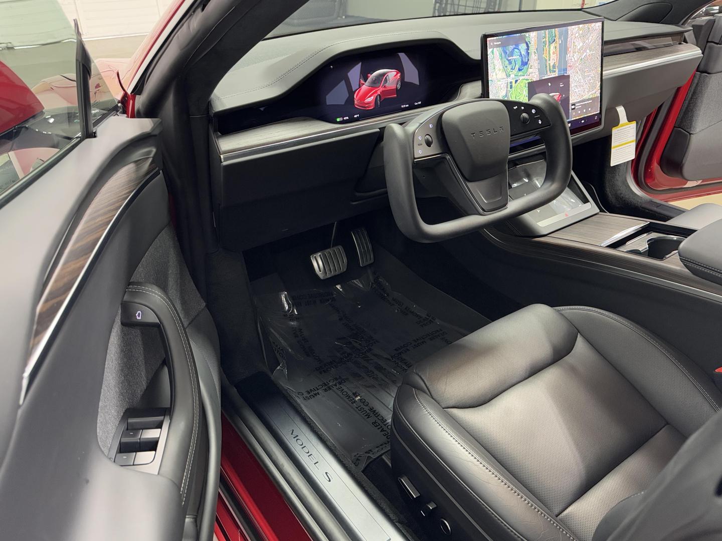 2021 Tesla Model S Plaid photo 17