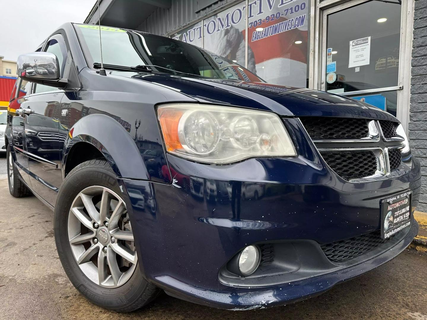 Dodge Grand Caravan's photo