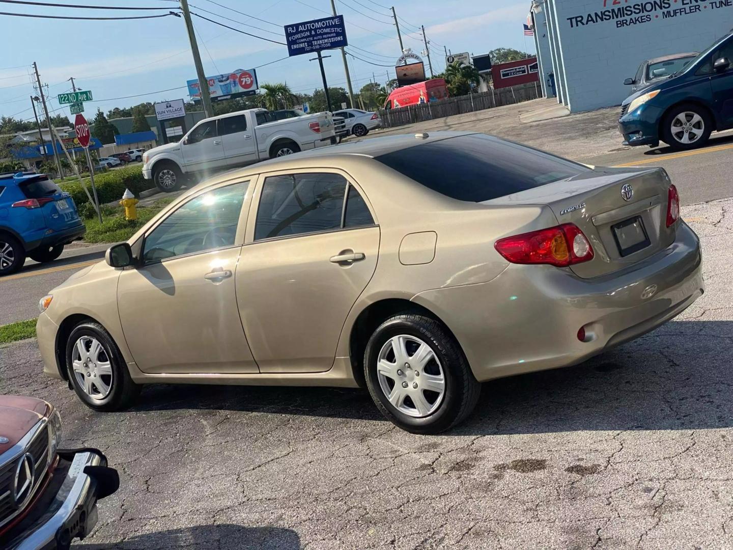 2009 Toyota Corolla S photo 3