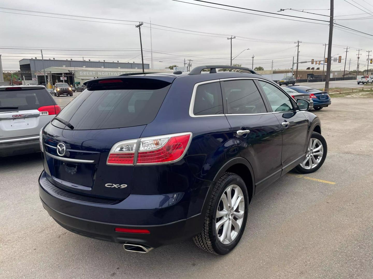 2011 Mazda CX-9 Grand Touring photo 3