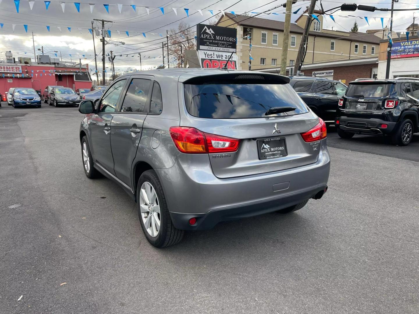 2015 Mitsubishi Outlander Sport ES photo 9