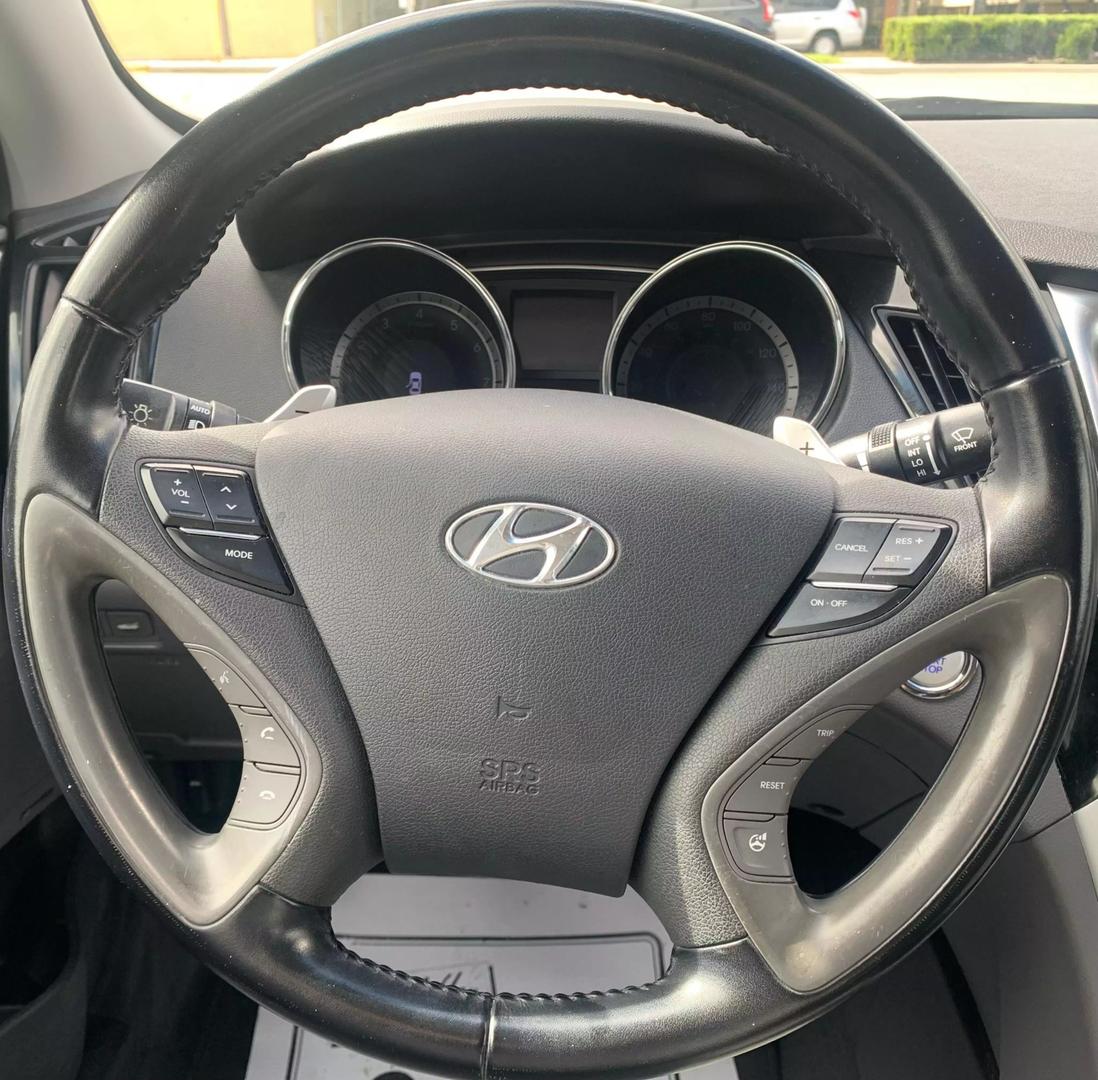 2014 Hyundai Sonata SE photo 22