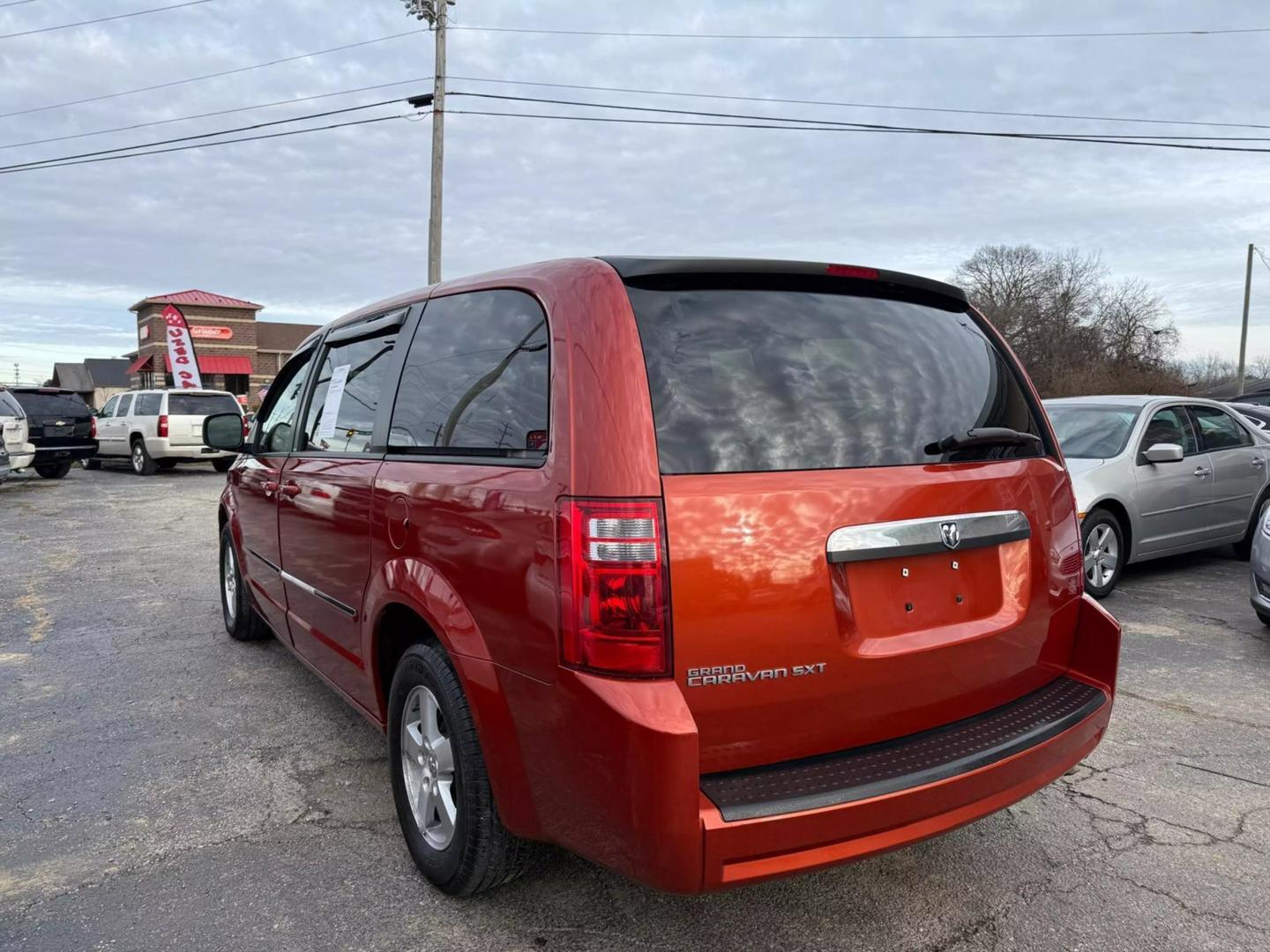 2008 Dodge Grand Caravan SXT photo 4