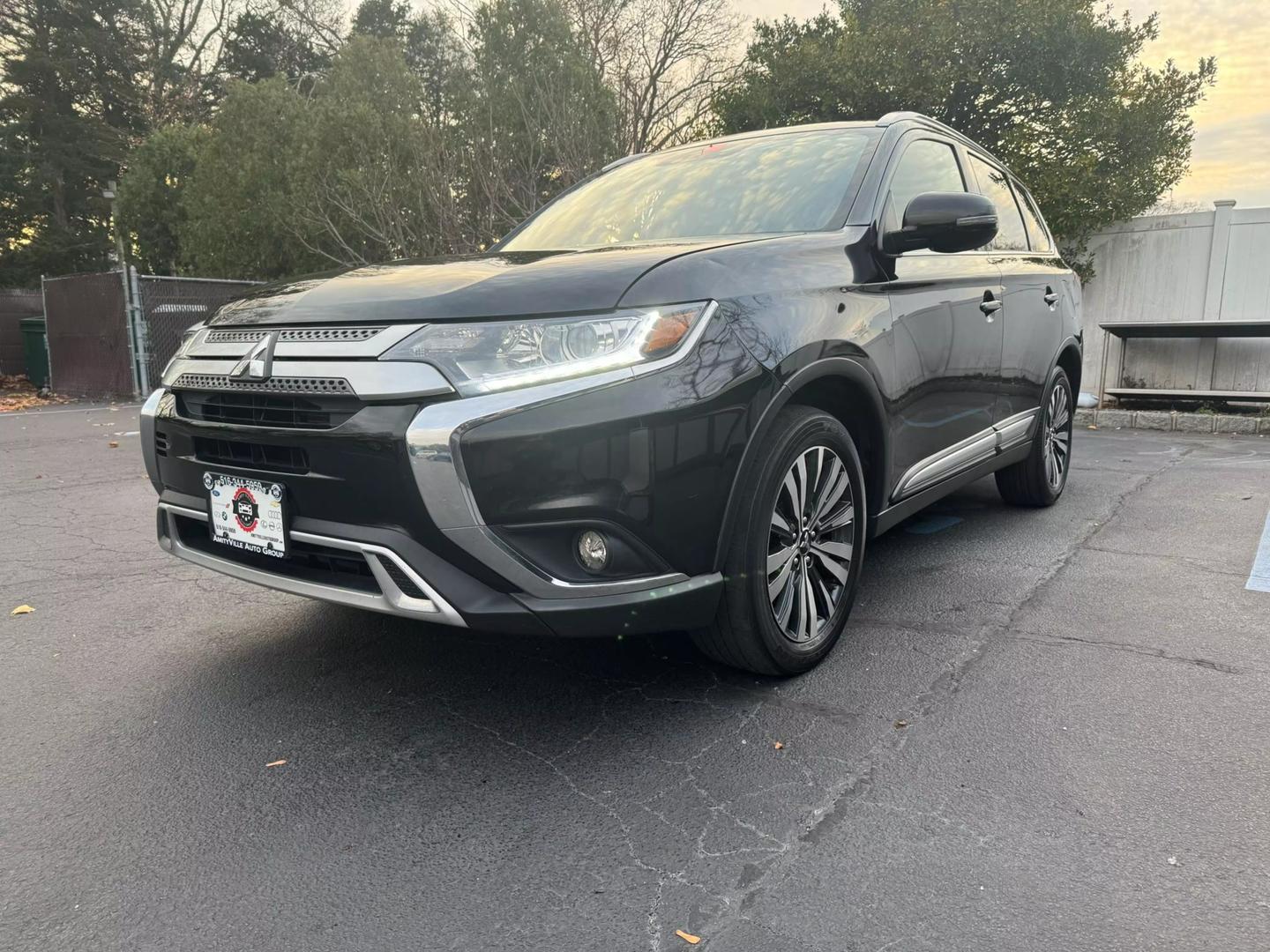 2019 Mitsubishi Outlander SEL photo 6