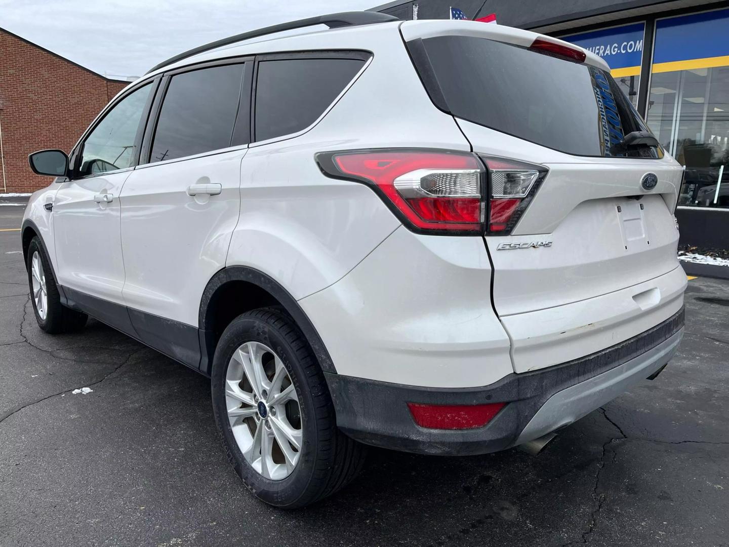 2017 Ford Escape SE photo 6