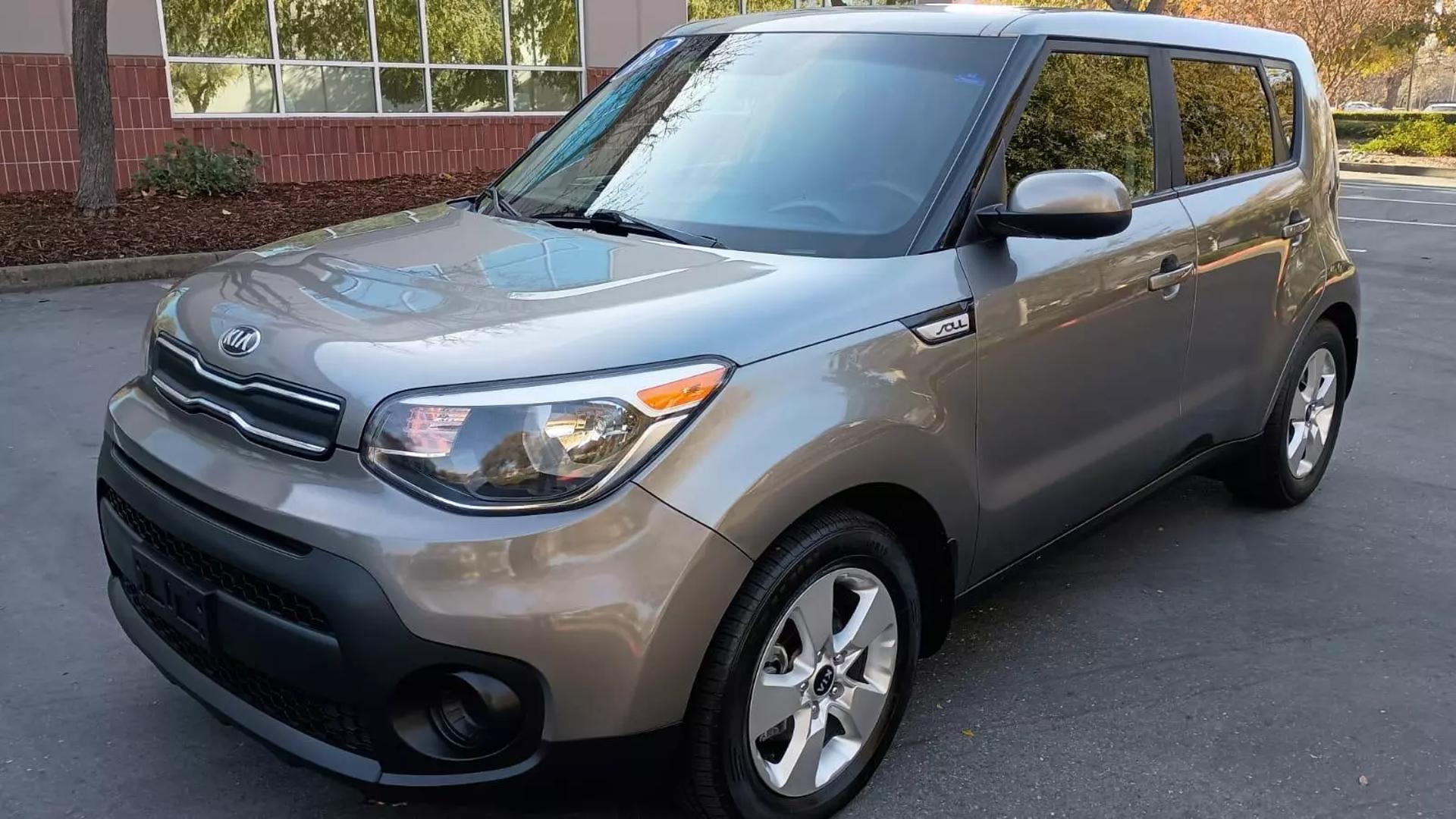 2018 Kia Soul Base photo 3