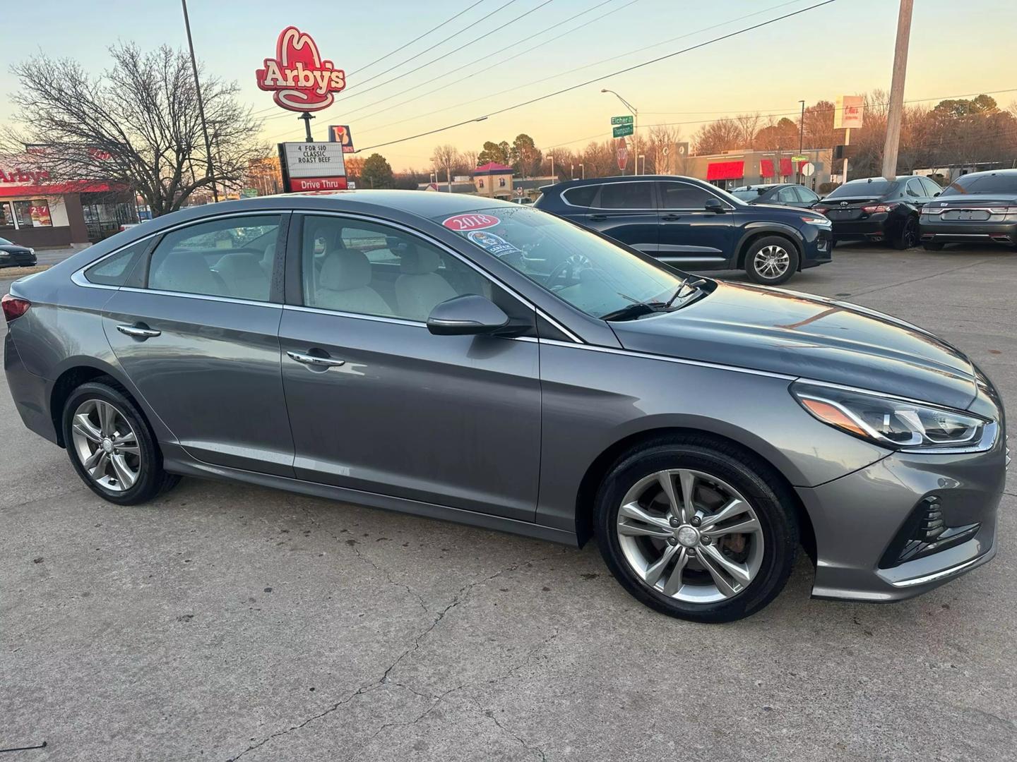 2018 Hyundai Sonata SEL photo 4