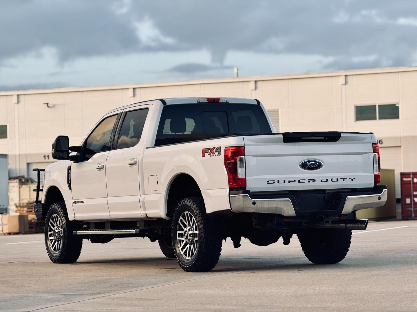 2019 Ford F-250 Super Duty Lariat photo 9