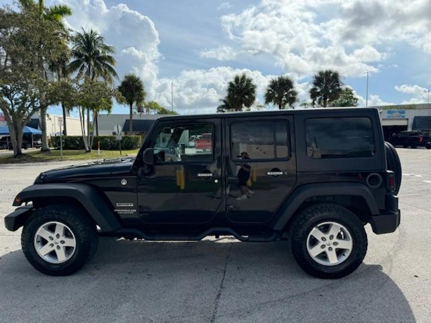 2015 Jeep Wrangler Unlimited Sport photo 11