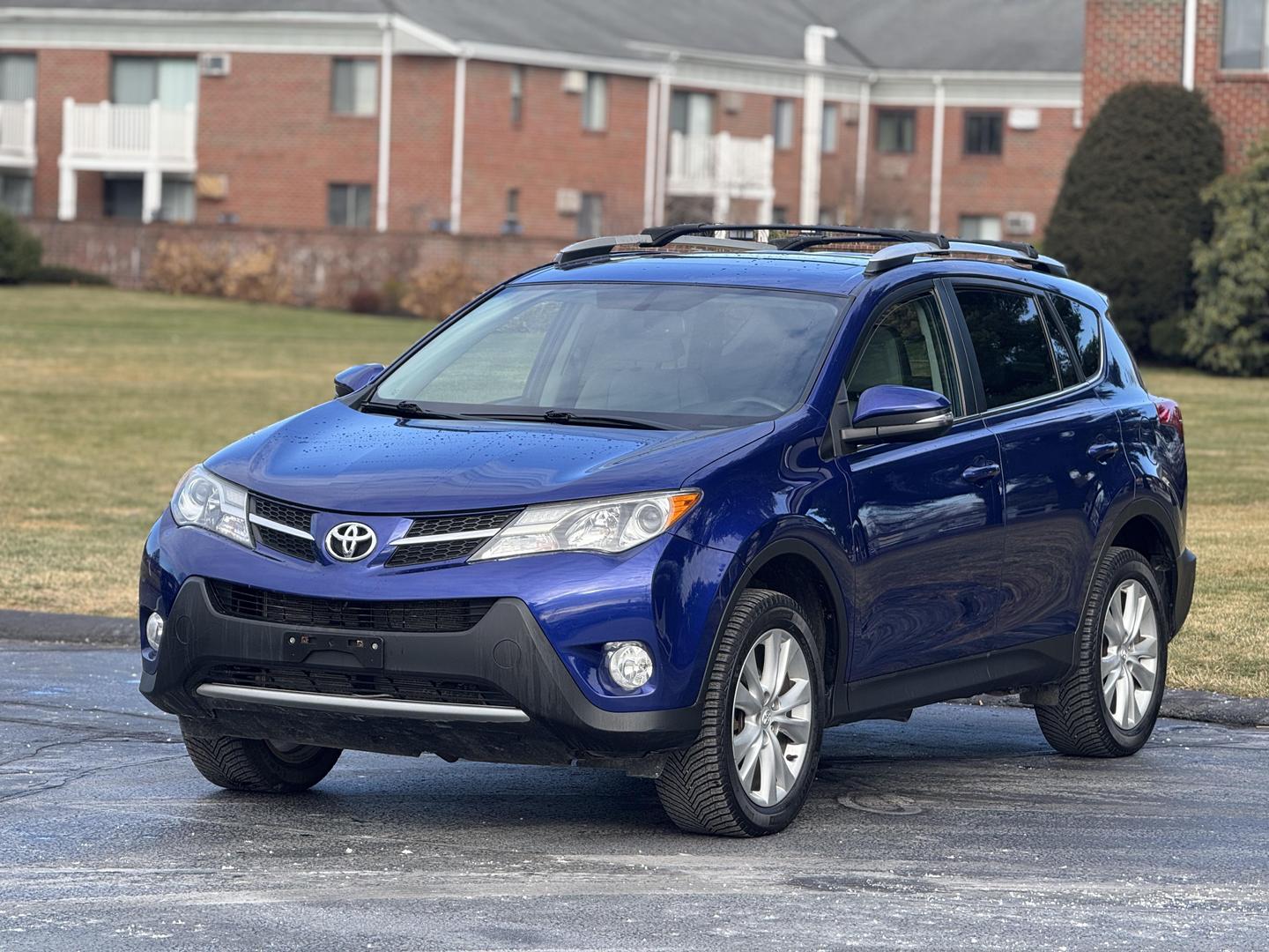 Toyota RAV4's photo