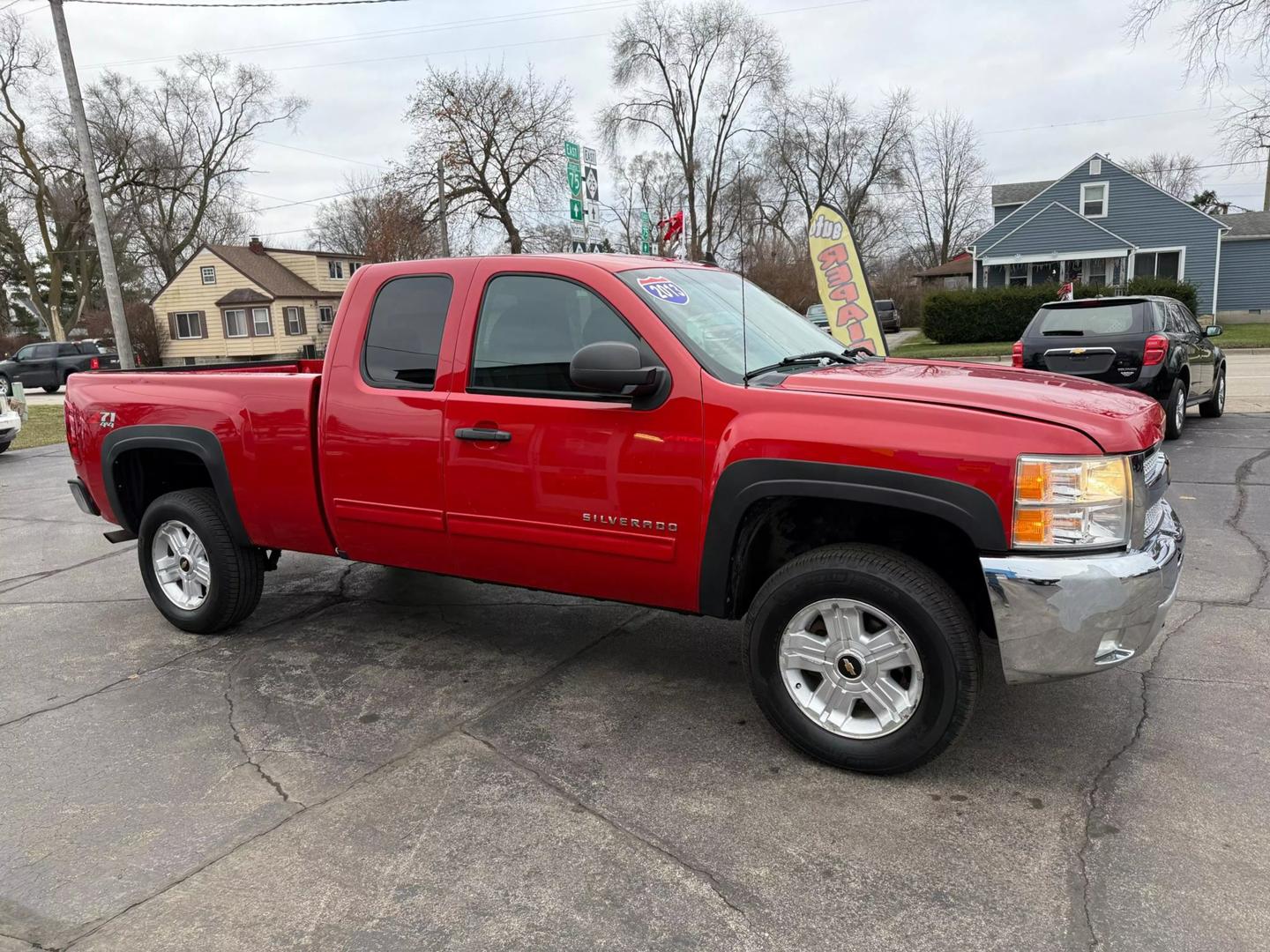 2013 Chevrolet Silverado 1500 LT photo 3