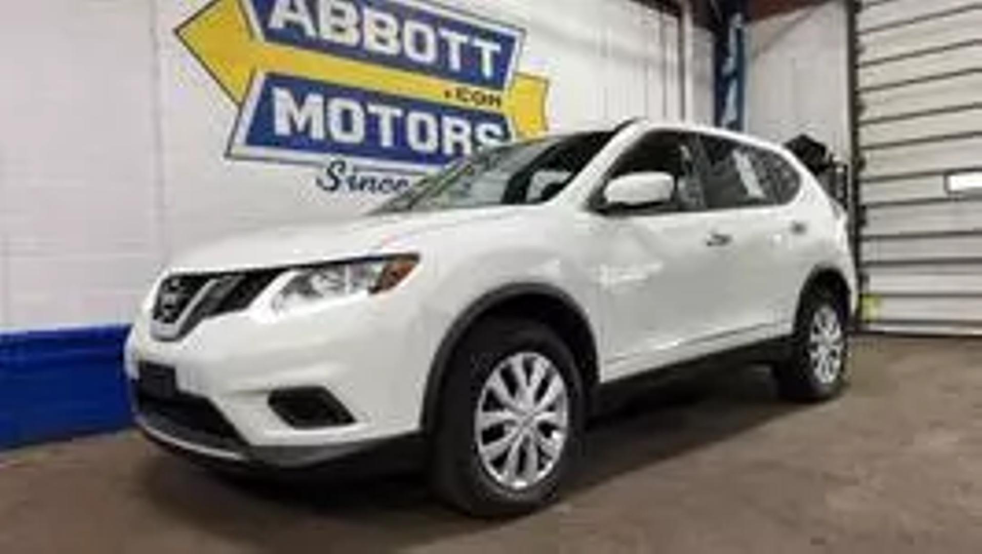 2016 Nissan Rogue S photo 19