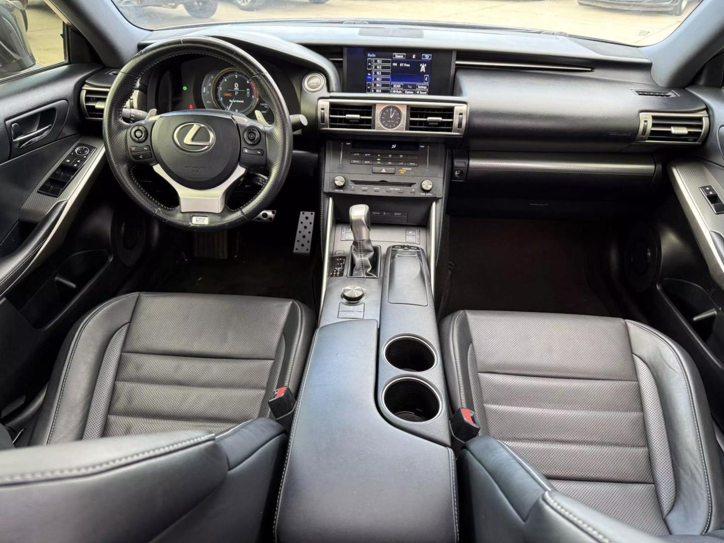 2016 Lexus IS 200t photo 10