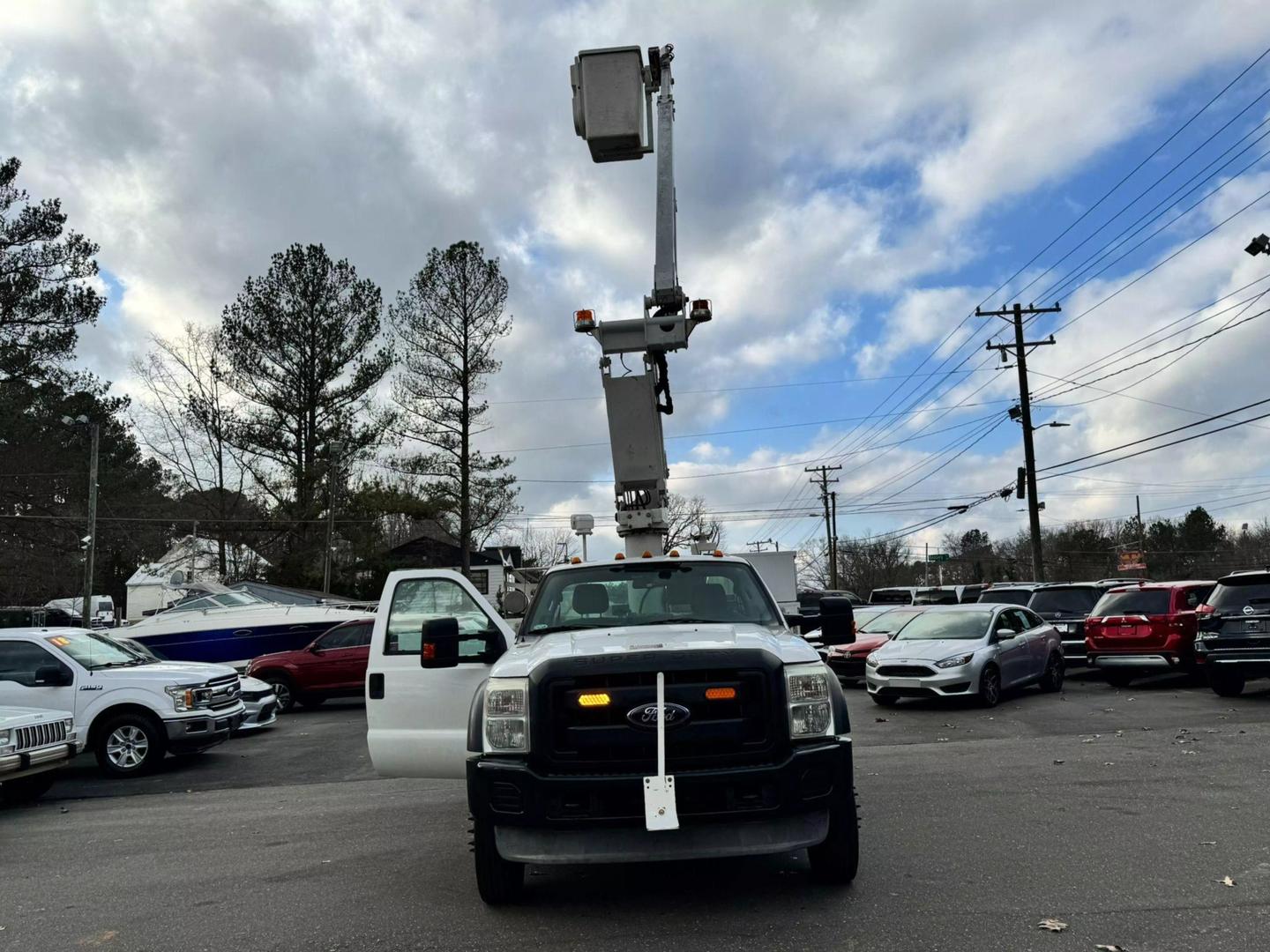 2012 Ford F-450 Super Duty Chassis Cab null photo 22