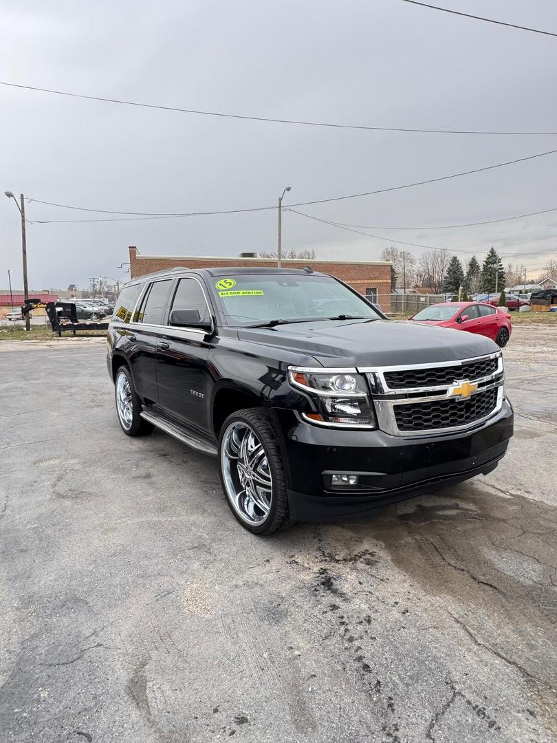 2015 Chevrolet Tahoe LT photo 2