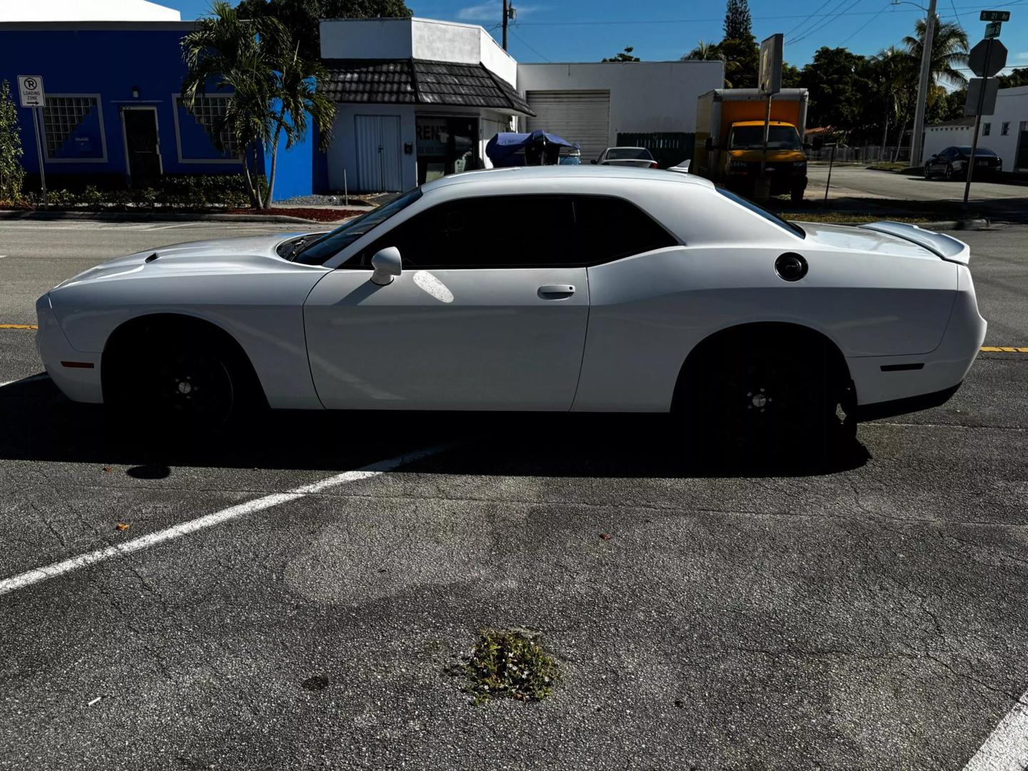 2015 Dodge Challenger R/T photo 5