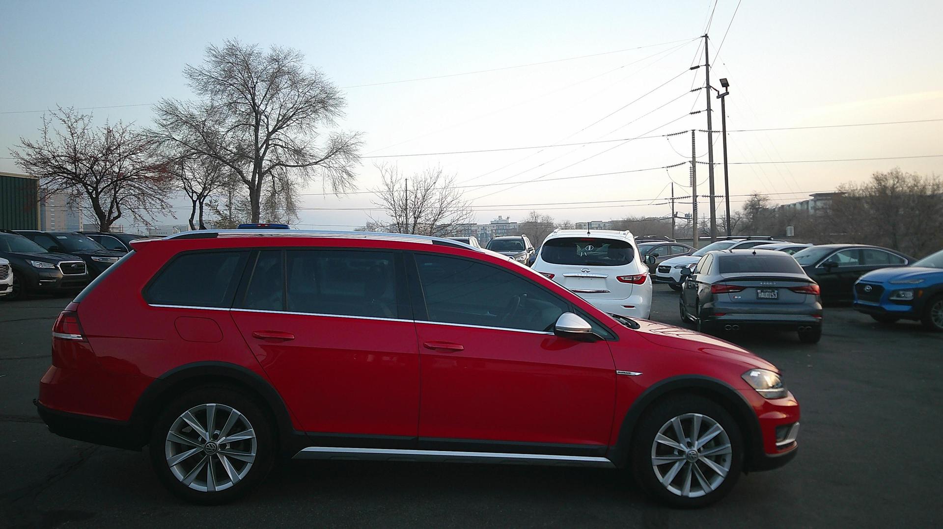 2019 Volkswagen Golf Alltrack Alltrack SE photo 8