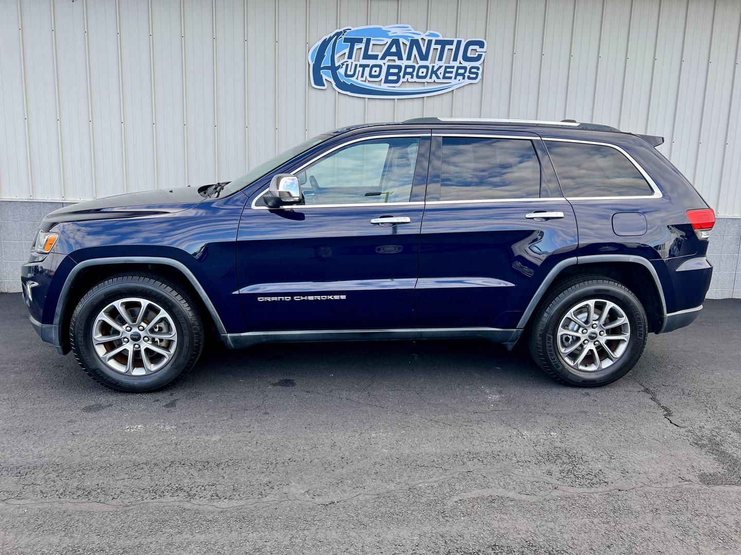 2014 Jeep Grand Cherokee Limited photo 2