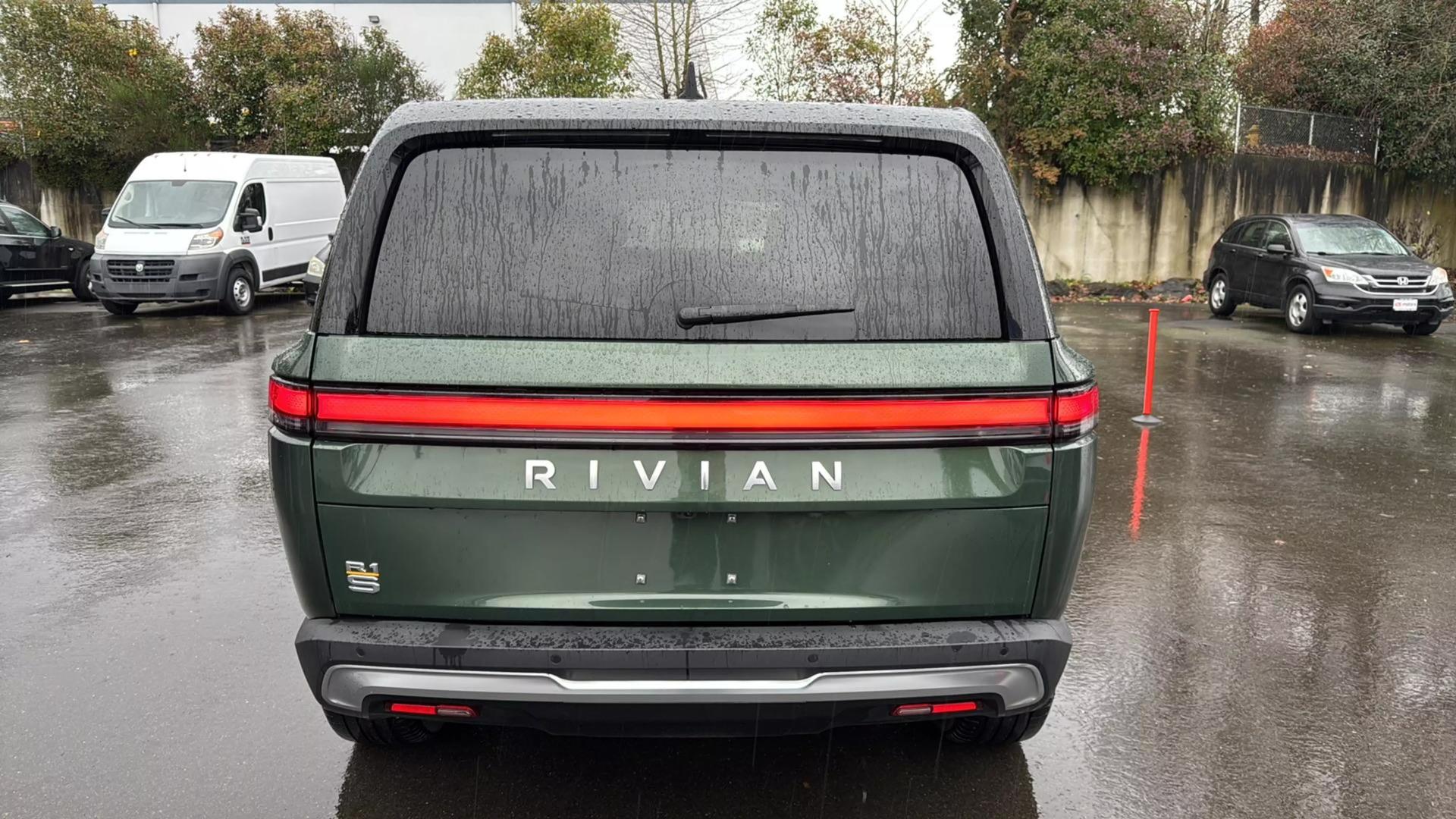 2023 Rivian R1S Adventure photo 30