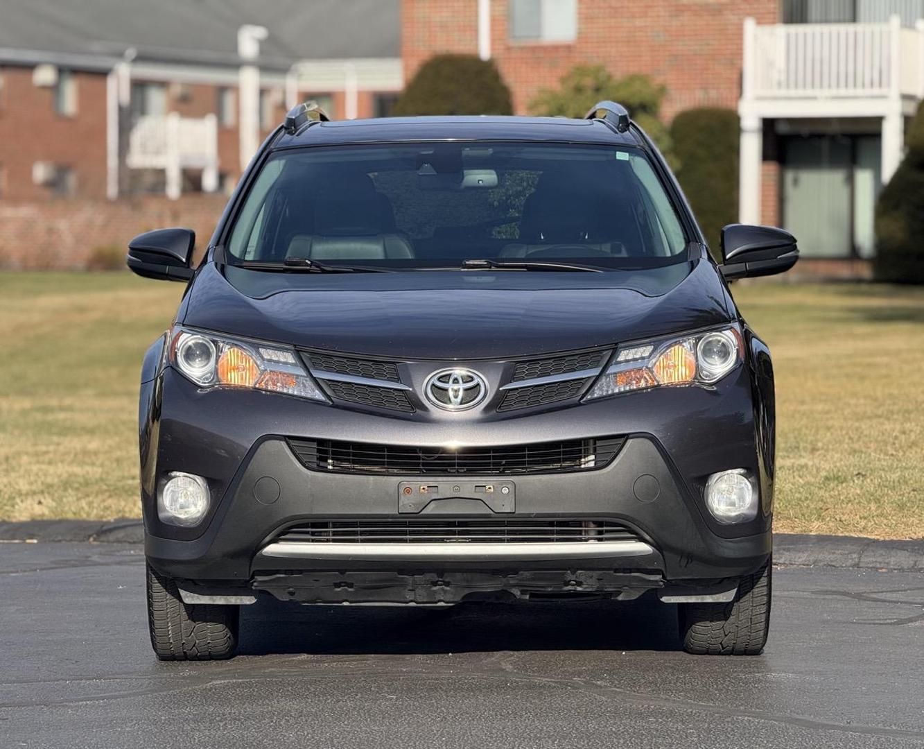 2014 Toyota RAV4 Limited photo 2