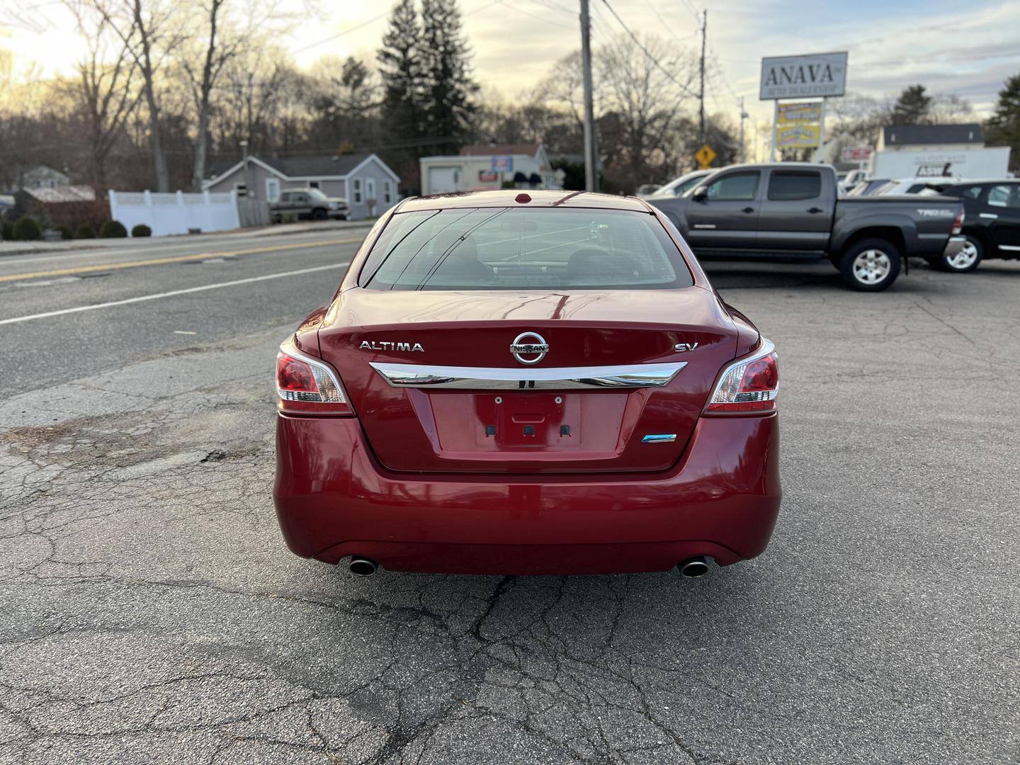 2013 Nissan Altima Sedan SV photo 4