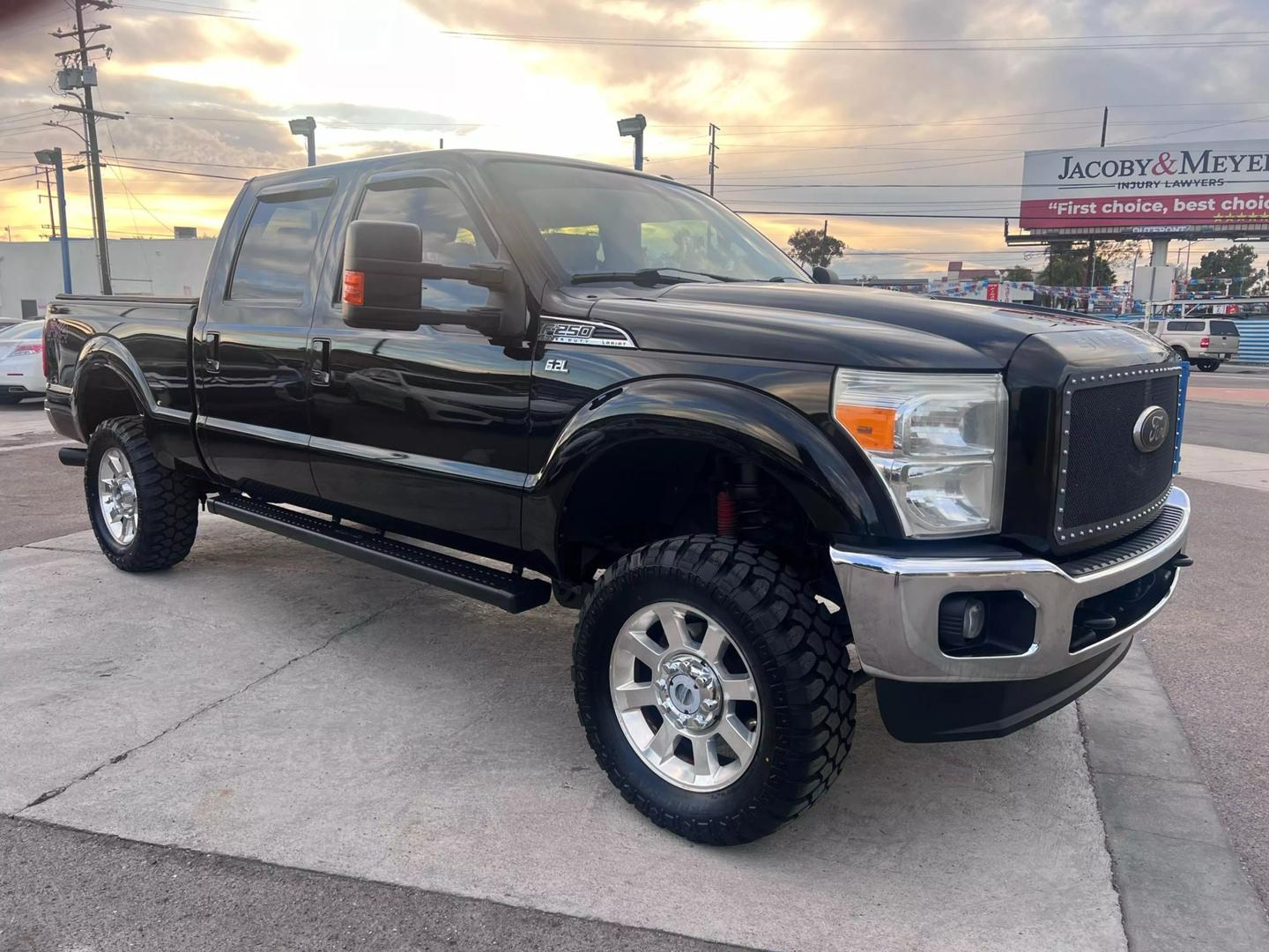 2016 Ford F-250 Super Duty Lariat photo 3