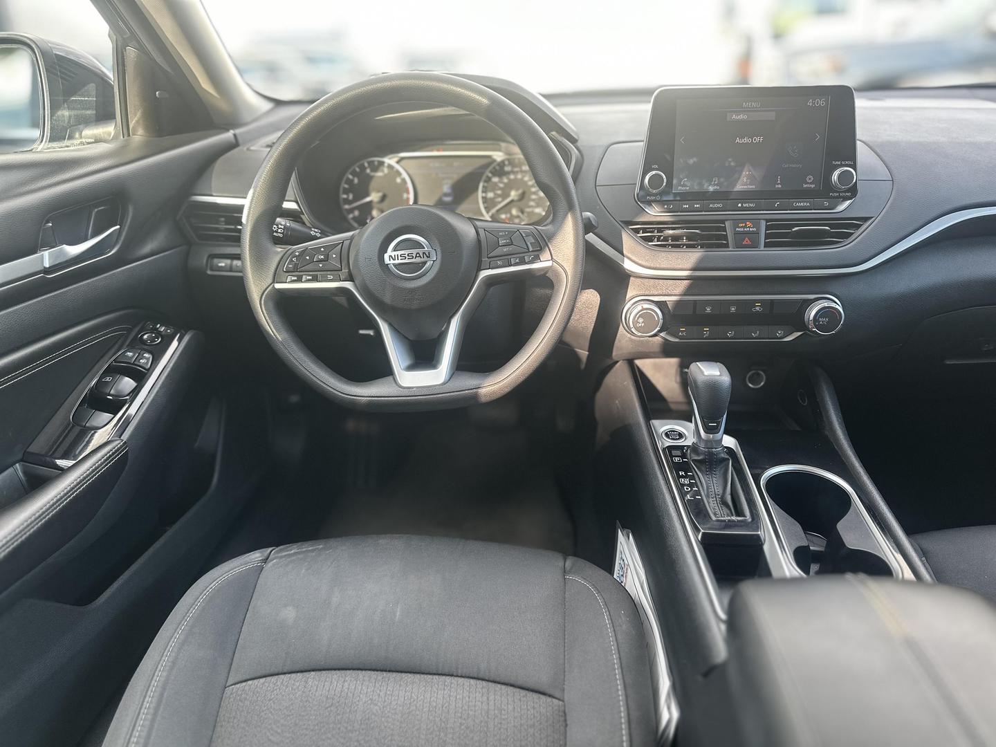 2021 Nissan Altima SV photo 10