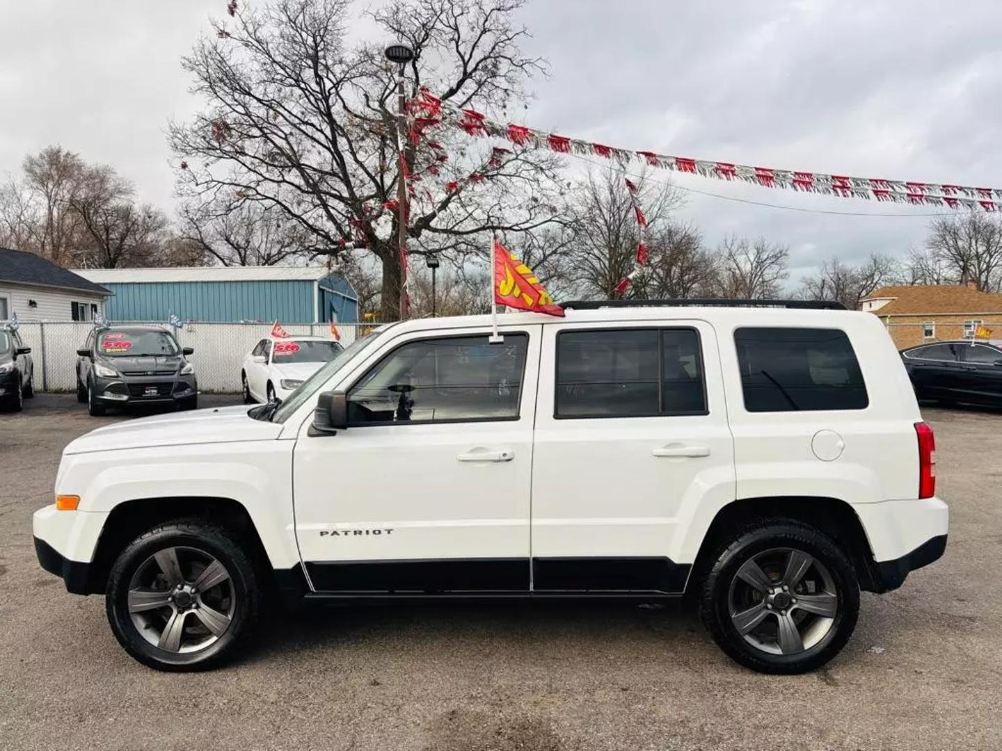 2015 Jeep Patriot Latitude photo 2