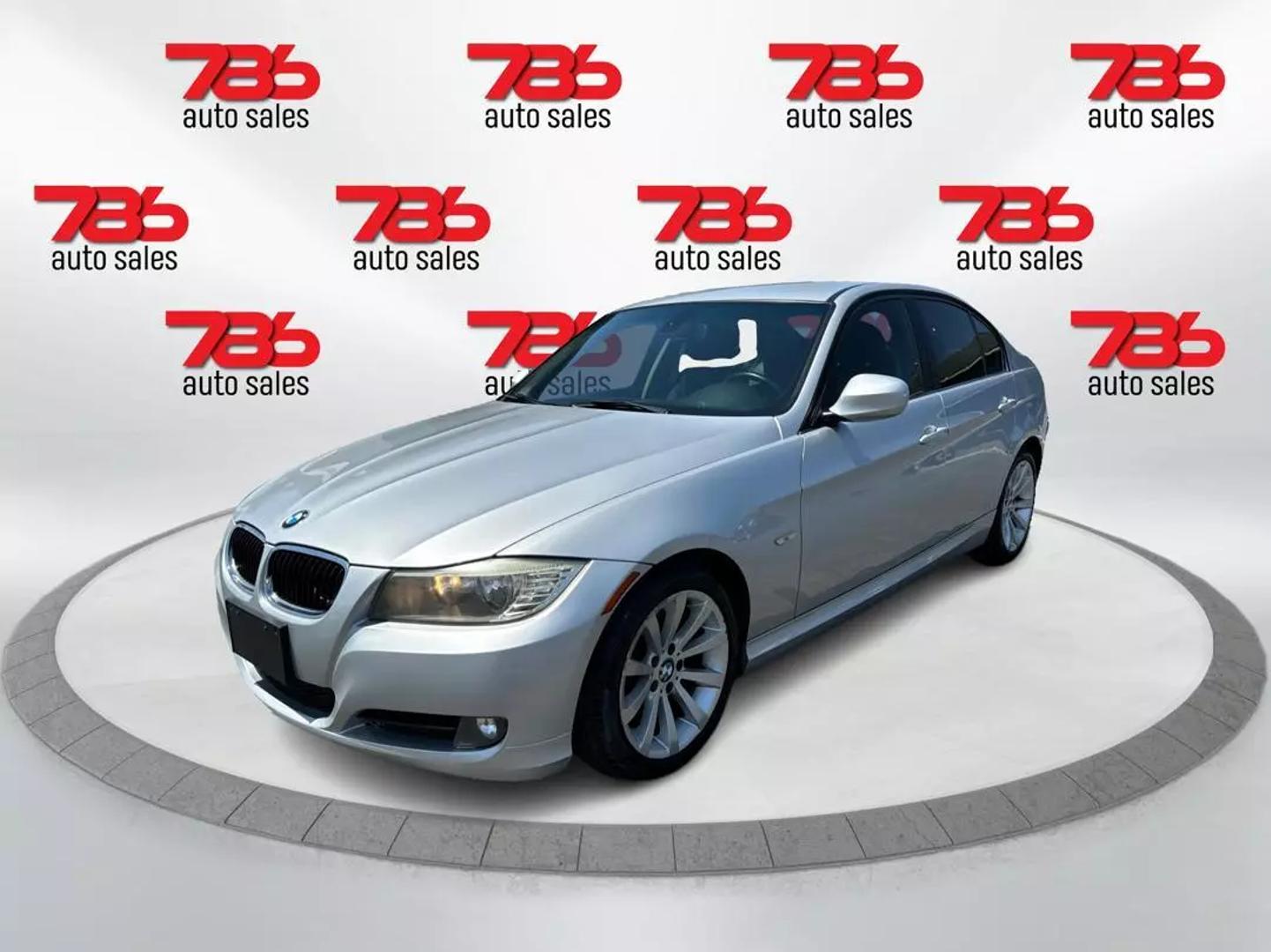 2011 BMW 3 Series 328i photo 8