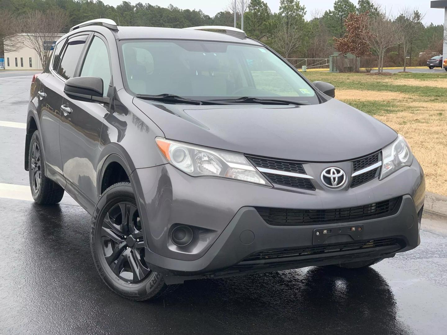 Toyota RAV4's photo