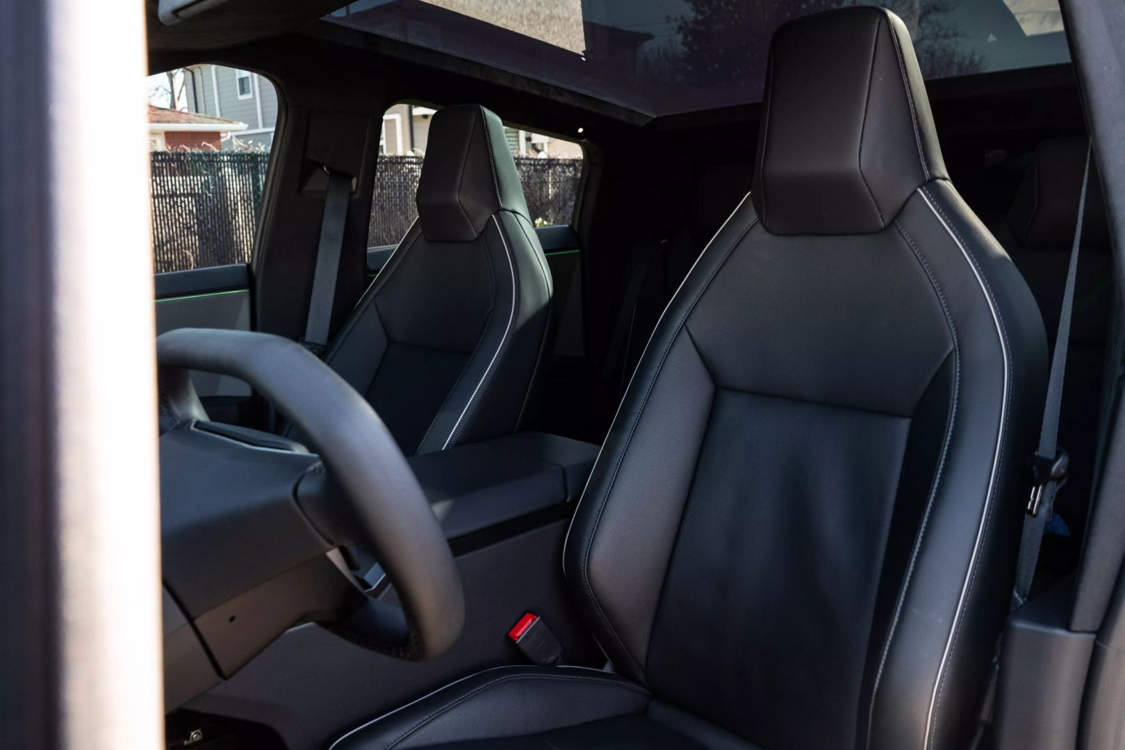2024 Tesla Cybertruck - Image 29