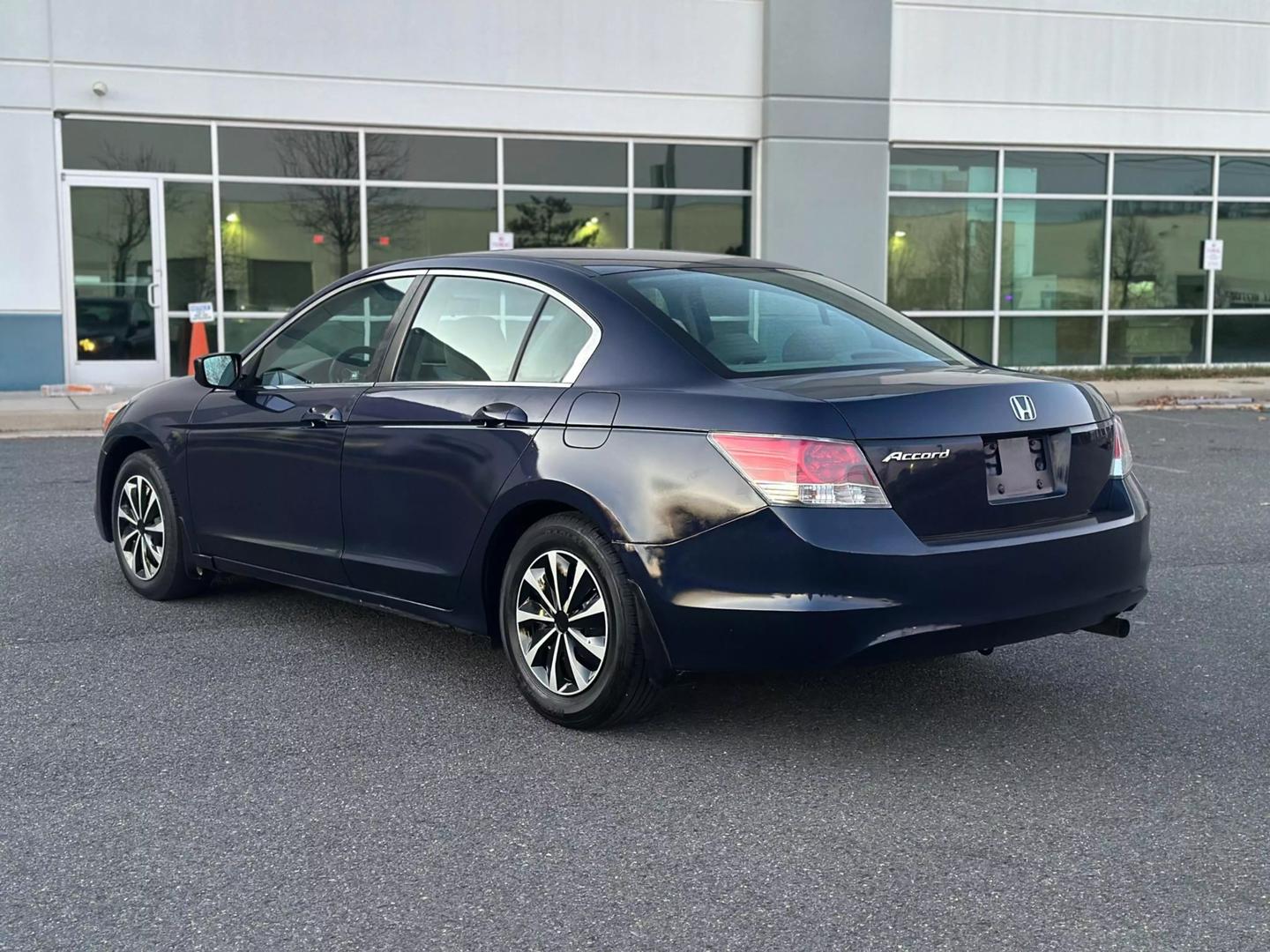 2010 Honda Accord LX photo 8