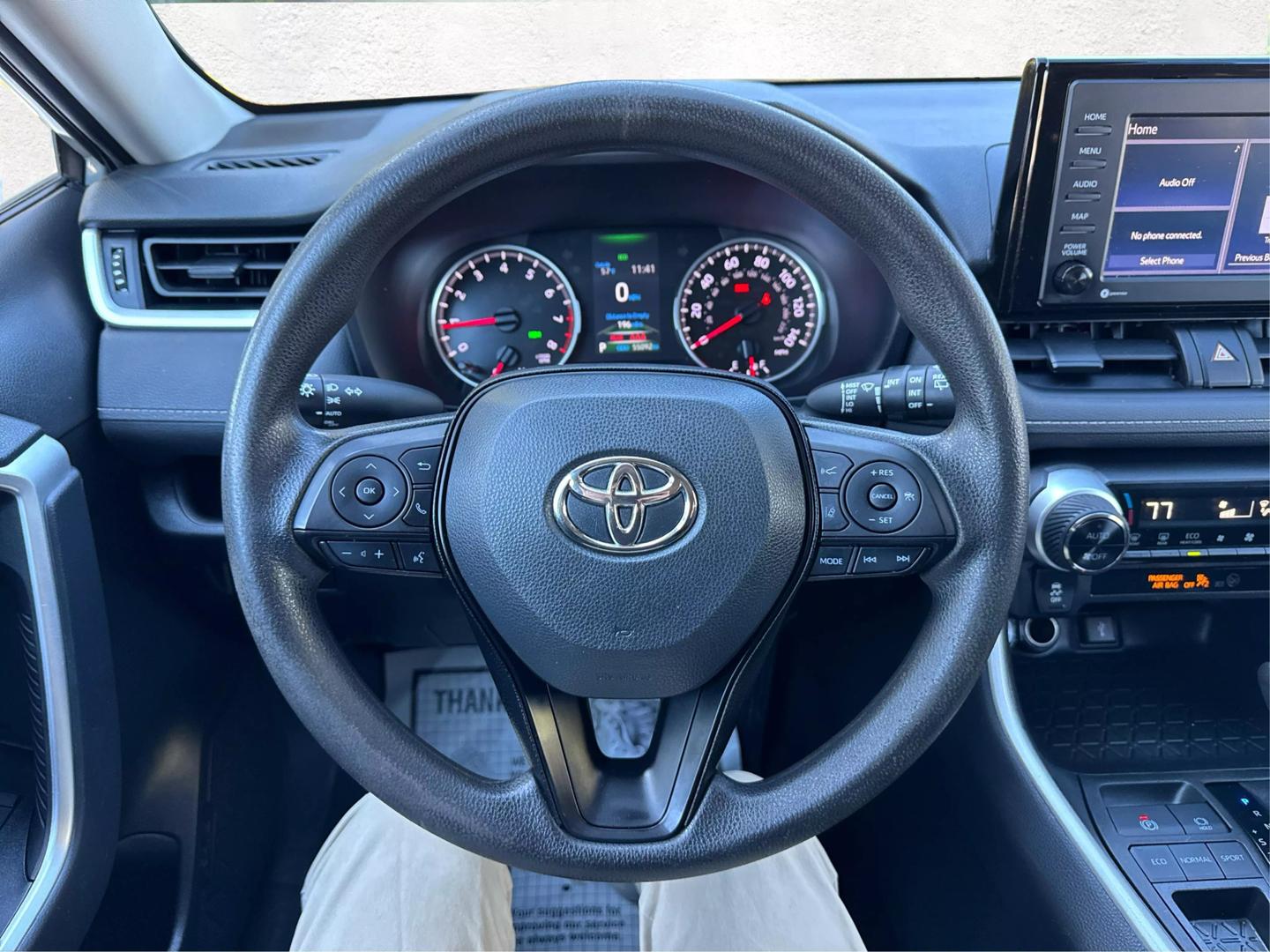 2022 Toyota RAV4 XLE photo 16