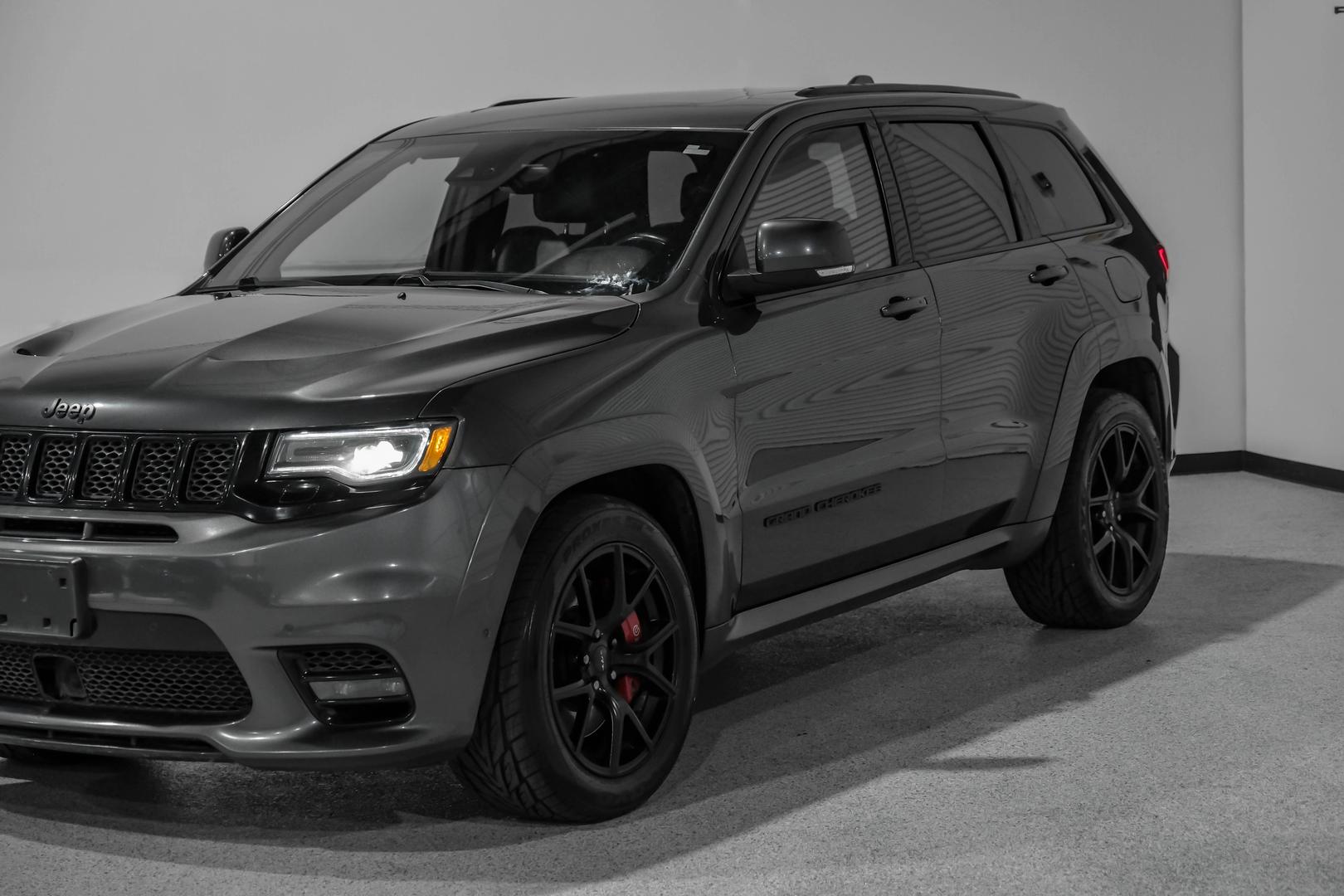 2018 Jeep Grand Cherokee SRT photo 11