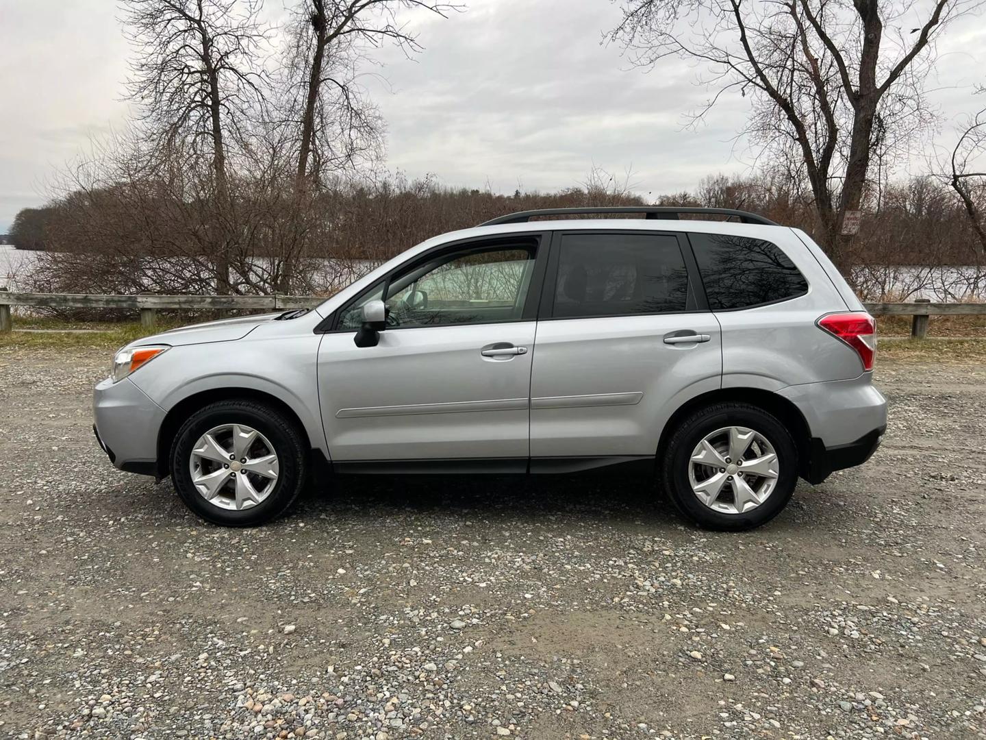 2015 Subaru Forester i Premium photo 8