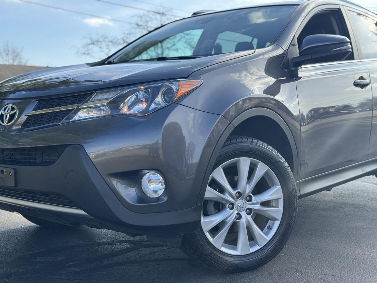 2014 Toyota RAV4 Limited photo 22