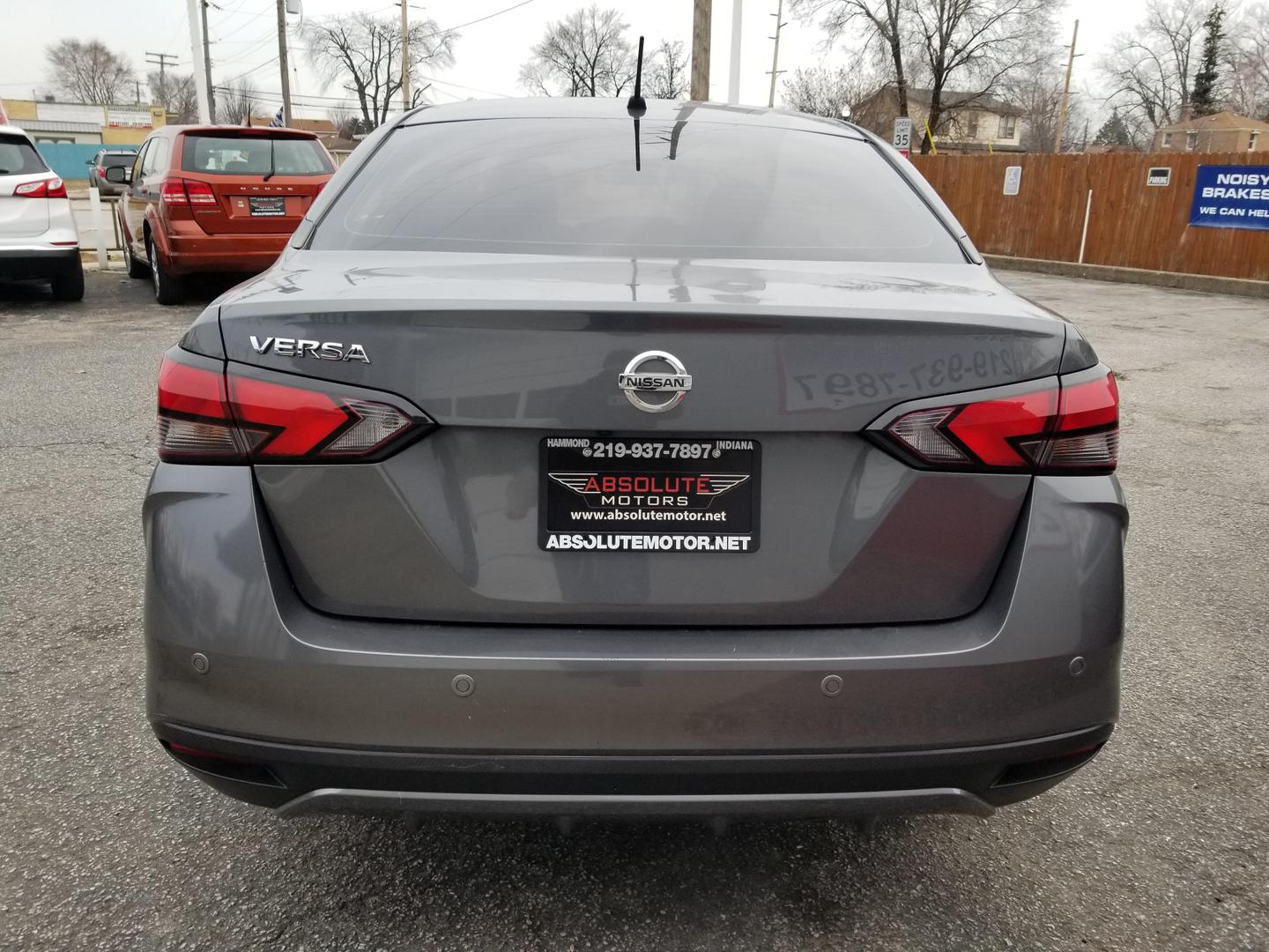 2020 Nissan Versa Sedan S photo 7