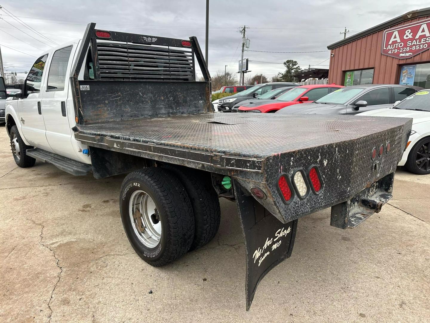 2015 Ford F-350 Super Duty Chassis Cab XL photo 13