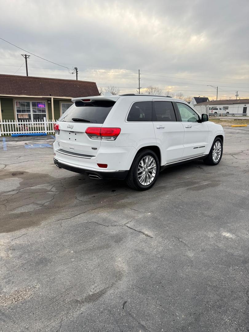 2017 Jeep Grand Cherokee Summit photo 6