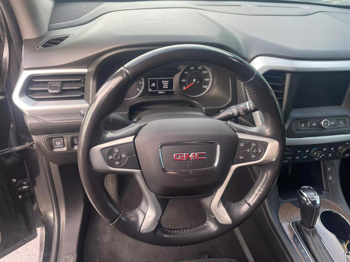 2018 GMC Acadia SLE-2 photo 9