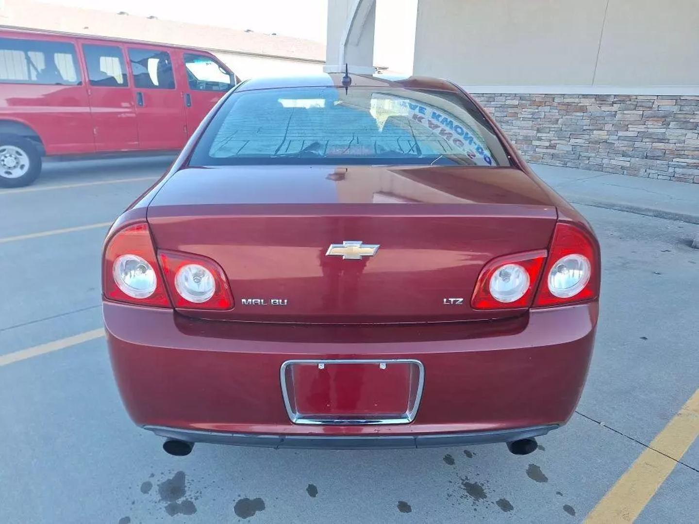 2009 Chevrolet Malibu LTZ photo 5