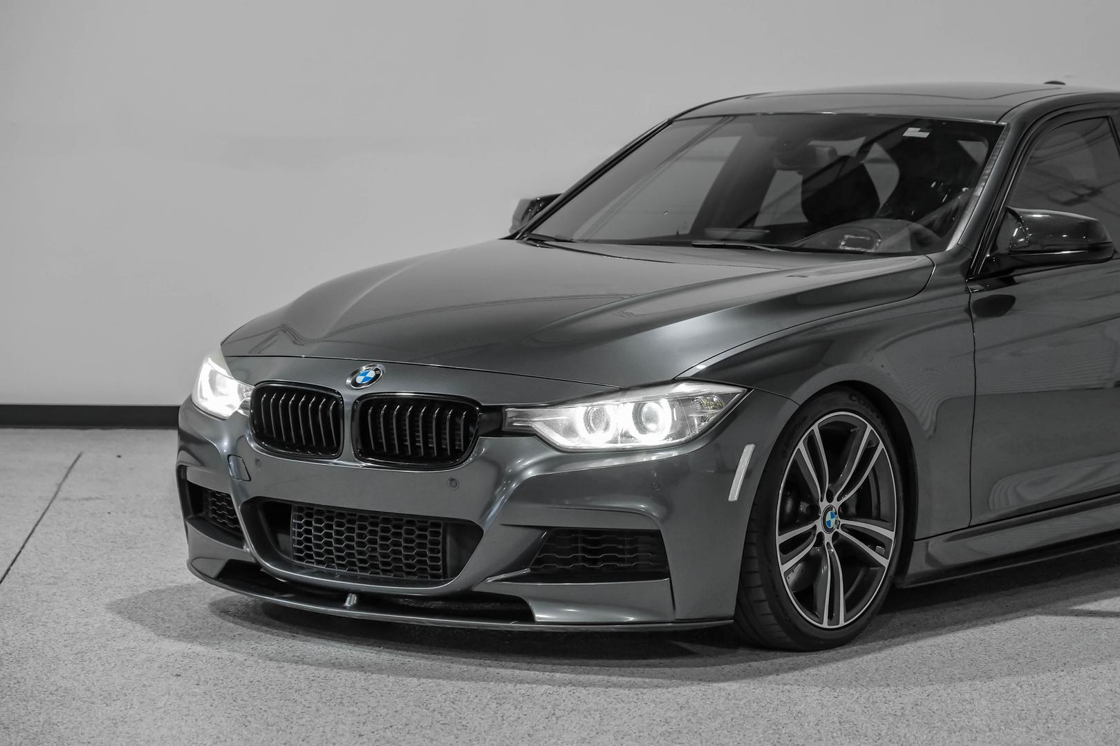 2015 BMW 3 Series 335i photo 10