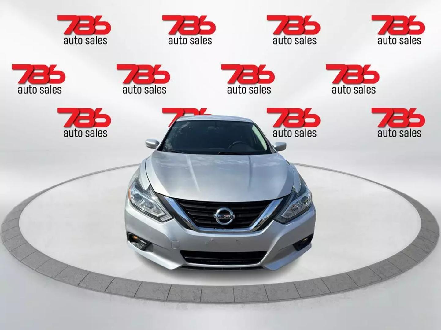 2017 Nissan Altima SV photo 7