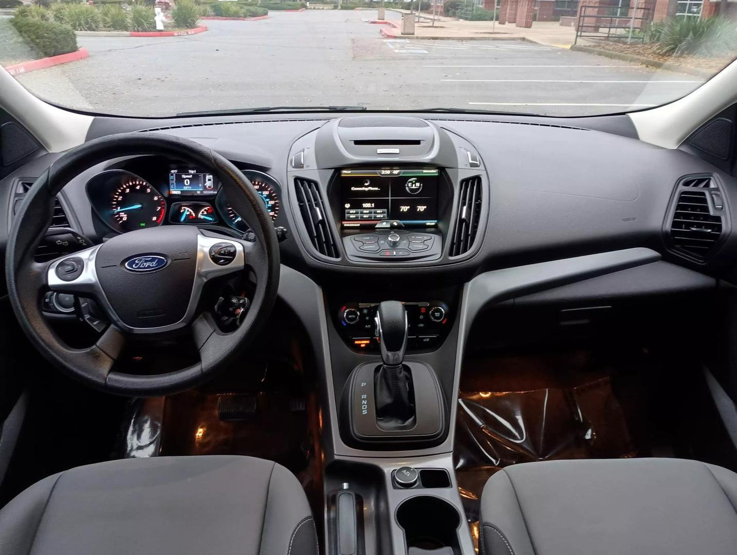 2015 Ford Escape SE photo 17