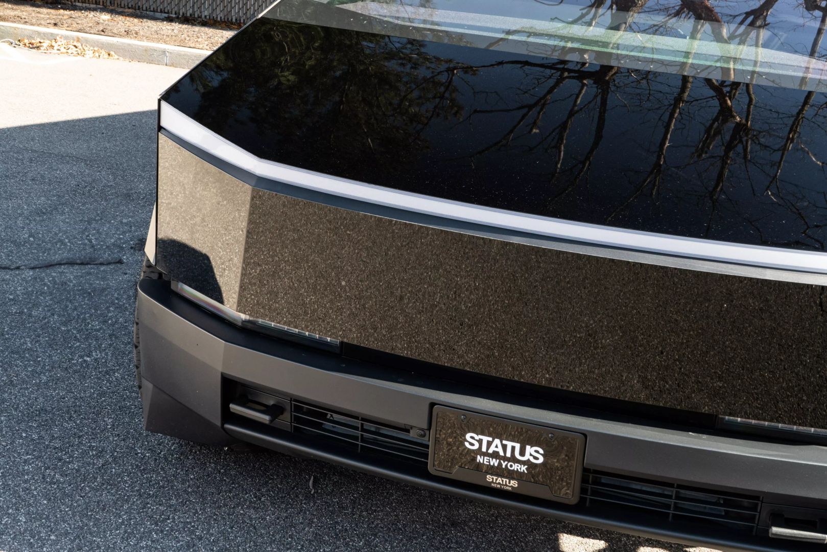 2024 Tesla Cybertruck - Image 4