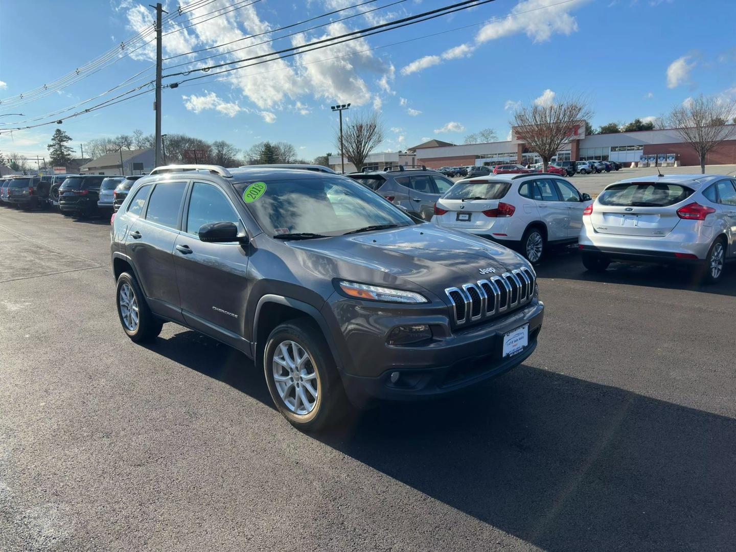 Jeep Cherokee's photo