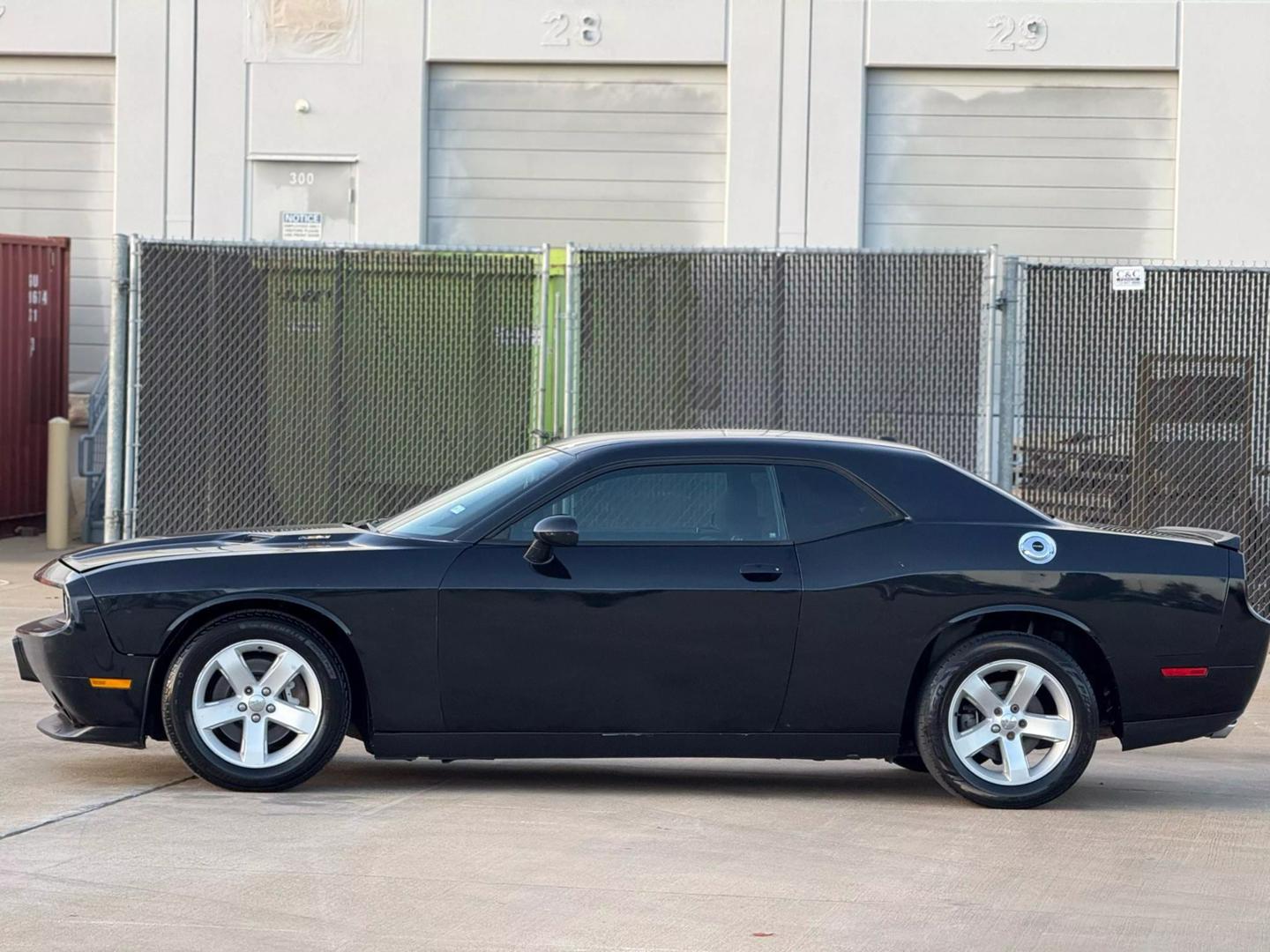 2014 Dodge Challenger R/T photo 6