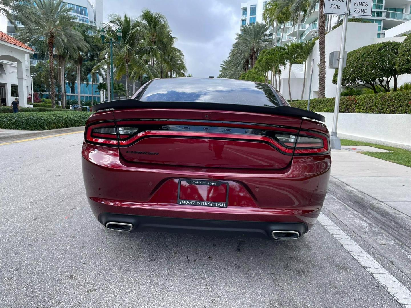 2022 Dodge Charger SXT photo 5