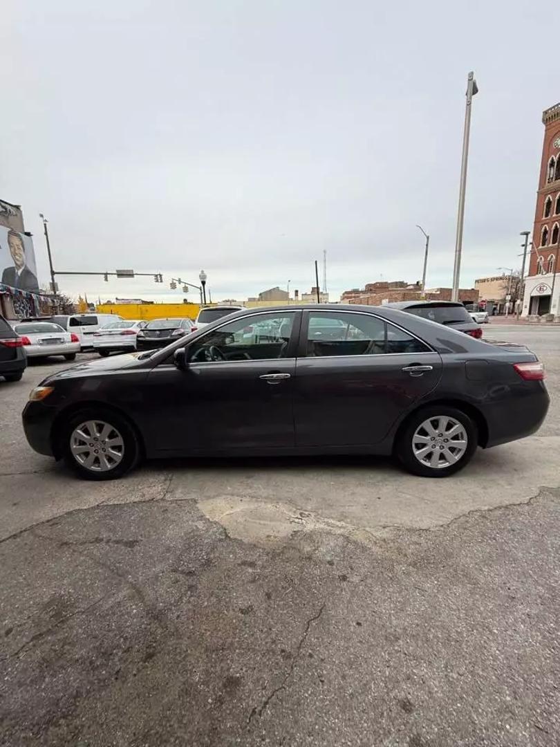 2009 Toyota Camry XLE photo 7